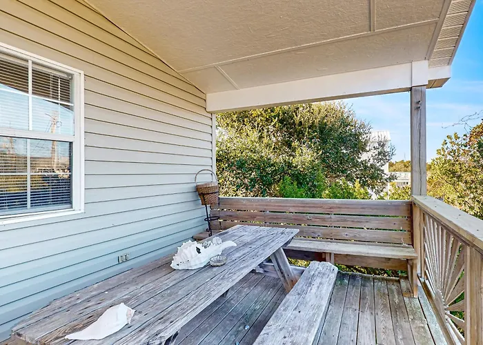 Tb601 Clamshell Cottage
