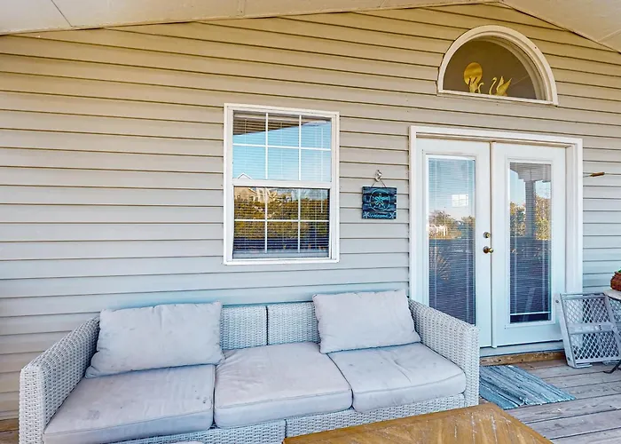 Tb601 Clamshell Cottage